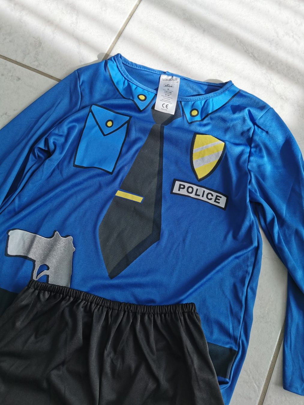 Costumes: Fasnachtskostüm Polizei 128-140, 8-10 Jahre – D'occasion à Konolfingen par torina85 1