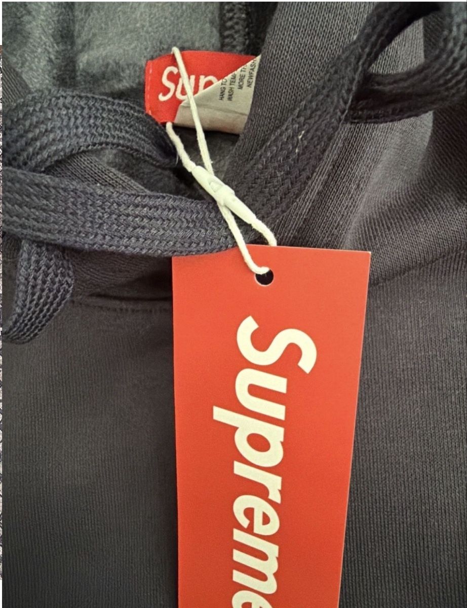 Maglioni & Felpe: Supreme hoodie – Nuovo (secondo la descrizione) da Dietlikon venduto da nab_tj9m 2