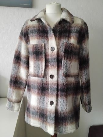 Veste d'hiver à carreaux, taille S - chaude et stylée ESPRIT
