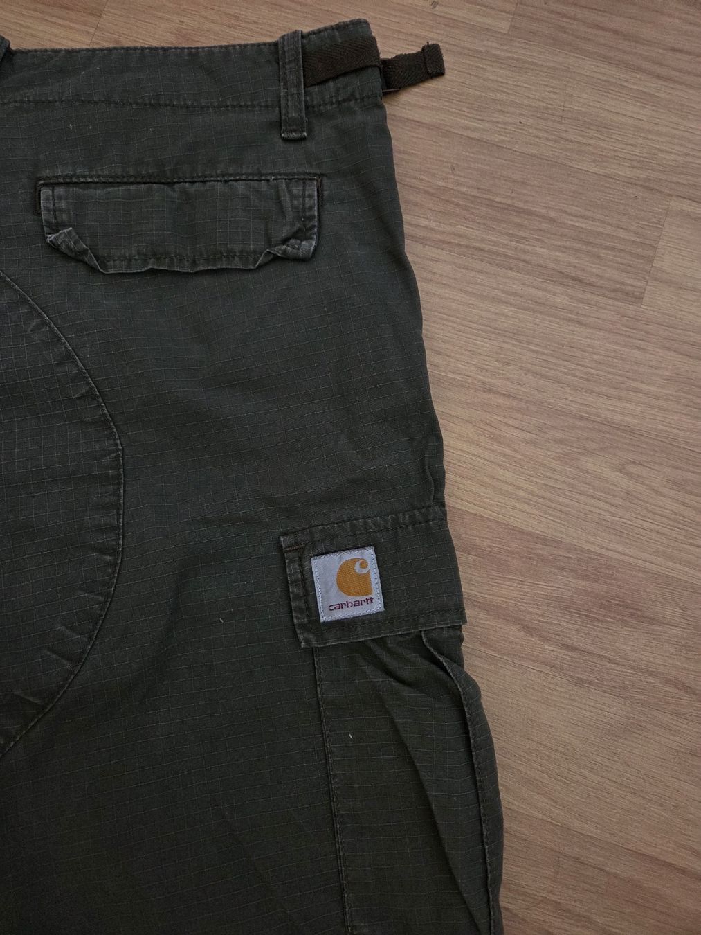 Carhartt Pantaloni: carhartt shorts – Nuovo (secondo la descrizione) da Zürich venduto da bal_r87v 2