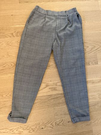 Bershka Hose, Grösse M, Karo Muster, Top Zustand!