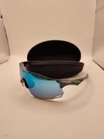 Oakley - Cyber DYND 009513 D