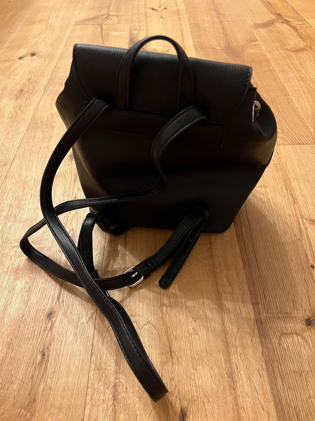 Zaini: Schwarzer Rucksack – Nuovo (secondo la descrizione) da Aarwangen venduto da lalalu 2