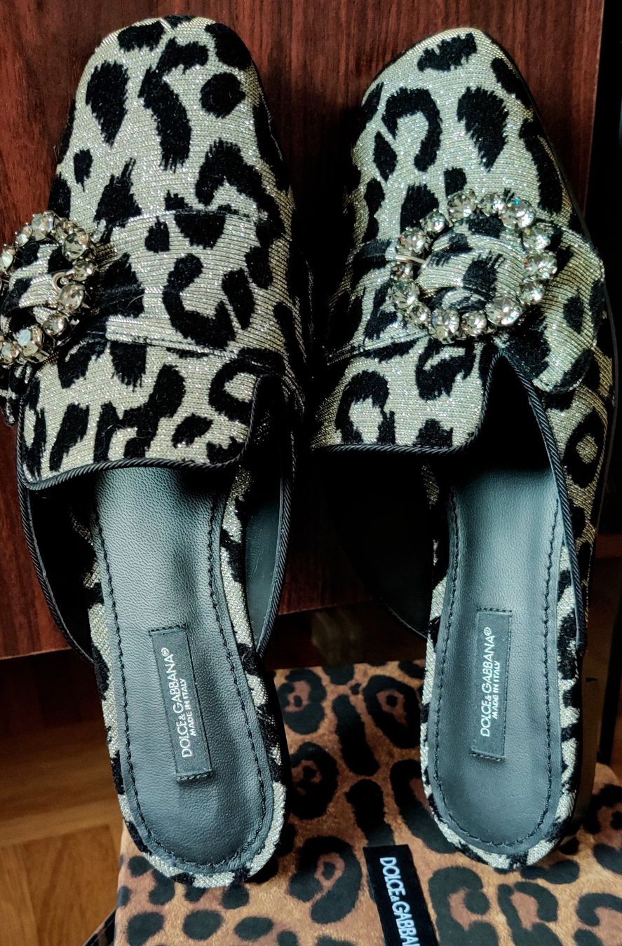 Dolce & Gabbana Scarpe da donna: DOLCE GABBANA  Crystal Embellished Leather Mules – Nuovo e nell'imballaggio originale da Zollikon venduto da ces-chic