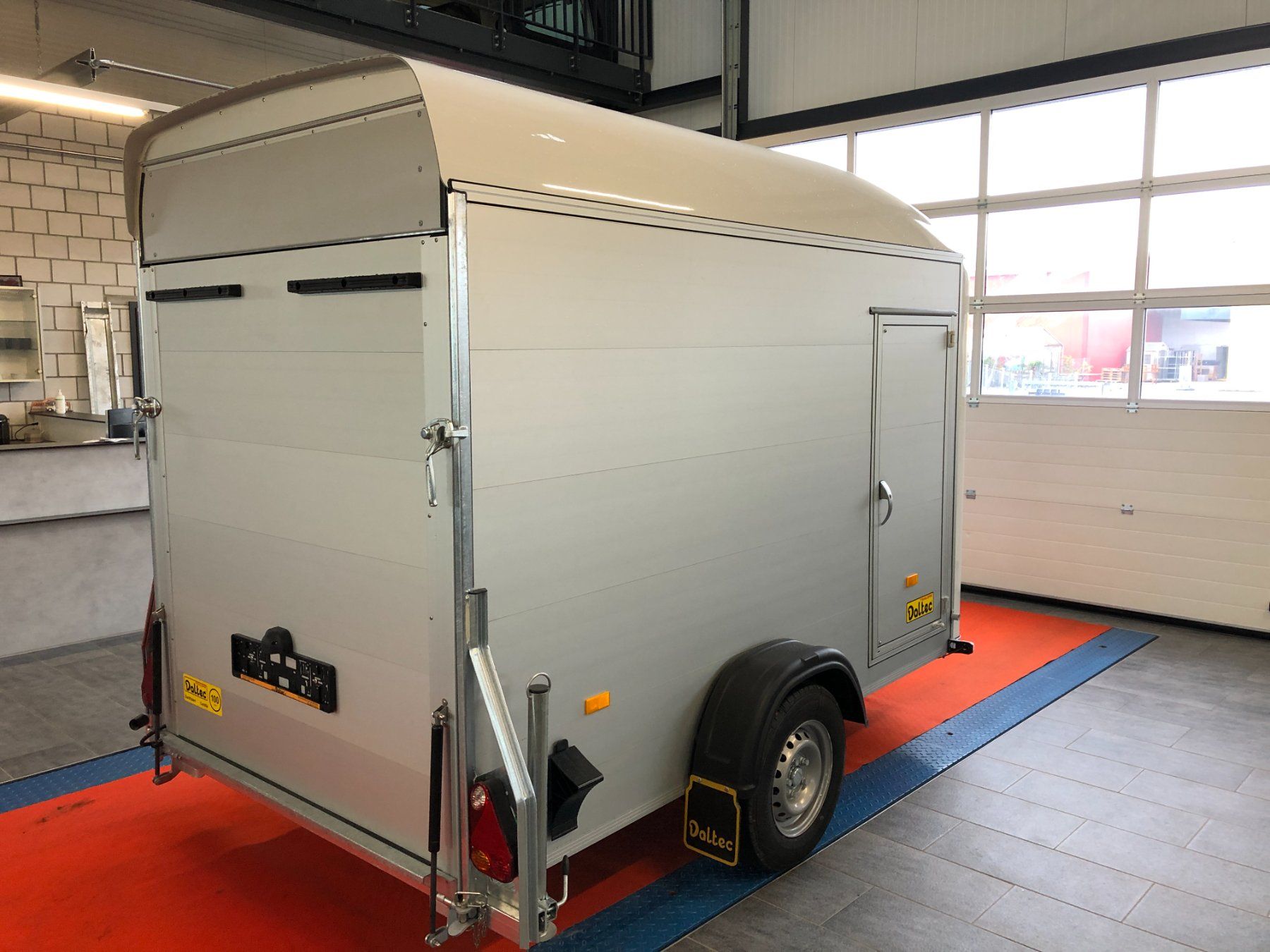 Cheval Liberte Anhänger: Cheval Liberté C300 AERO Roadster – Neu (gemäss Beschreibung) aus Gampelen von Steuer0 5