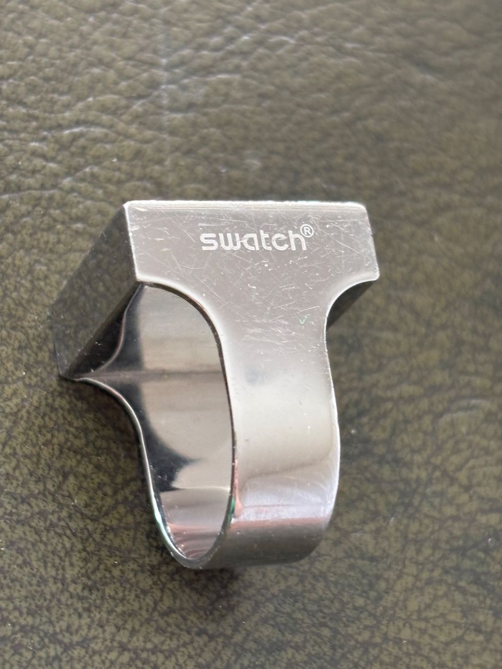 Swatch Anelli: SWATCH Ring Prismatic in Beutel – Usato da THERWIL venduto da Fcbbasel 1