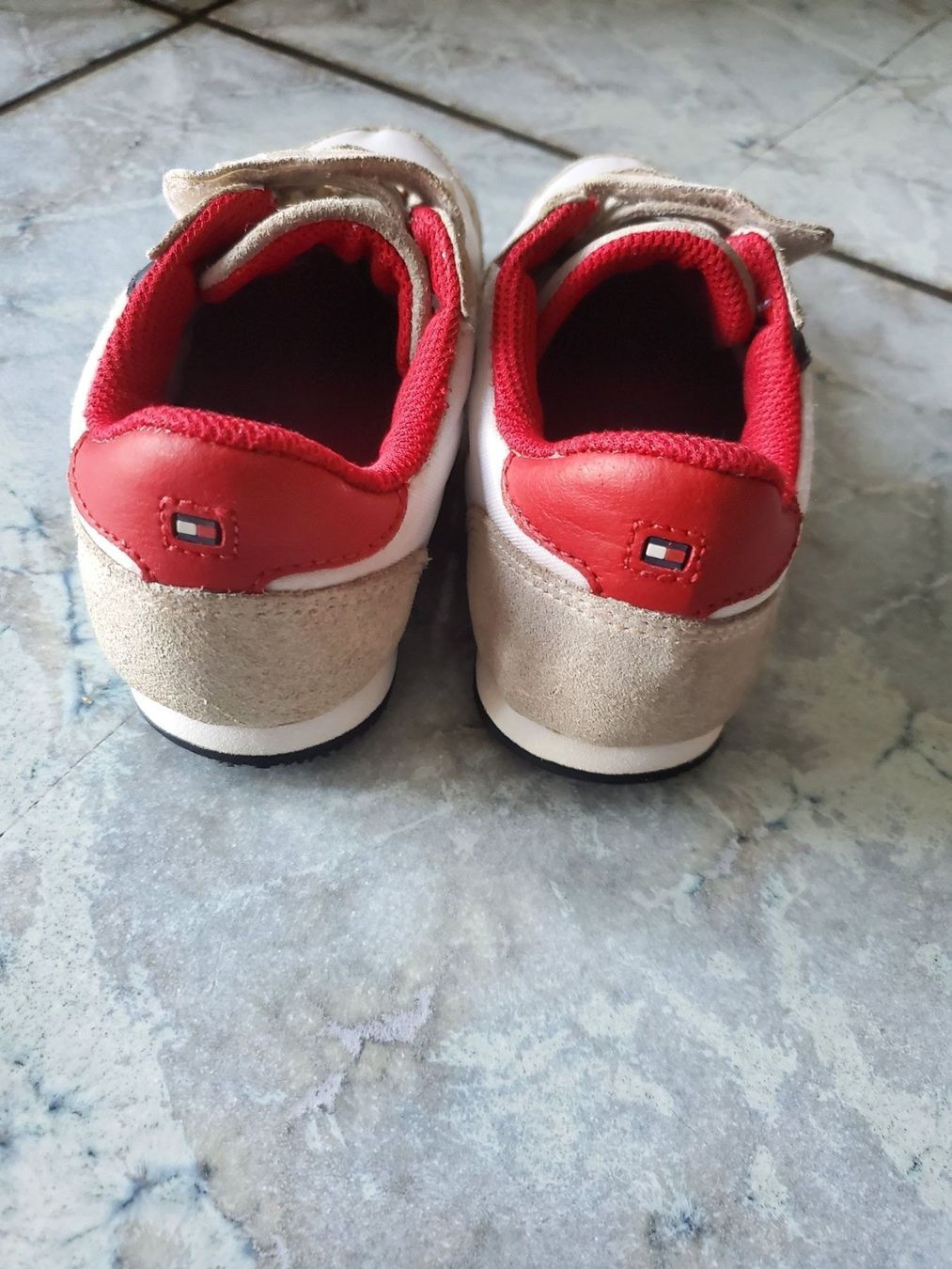 Tommy Hilfiger Scarpe per ragazzi: Tommy Hilfiger Turnschuhe Gr 30 Junge – Usato da Dättwil AG venduto da Globetrotter2000 4