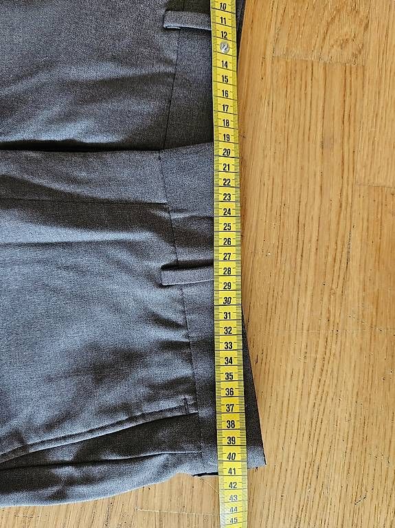 Pantaloni: Lundströms Anzughose Graubraun 46 S – Usato da Basel venduto da nav_h662 3