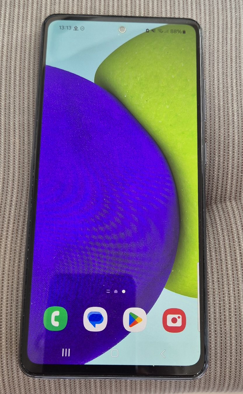 Samsung Telefoni cellulari / Smartphones: Samsung Galaxy A 52 – Usato da Aedermannsdorf venduto da Unelly