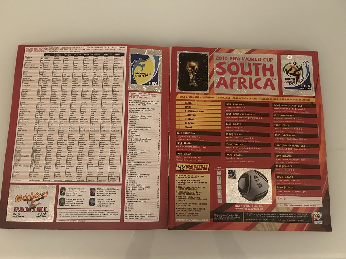 Panini Album: Panini Album wm 2010 komplett – Nuovo (secondo la descrizione) da Binningen venduto da Flagello 1