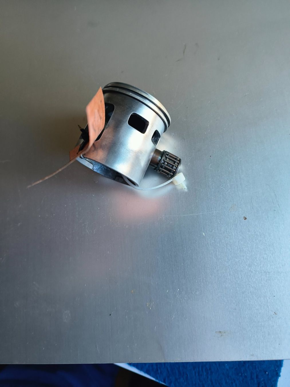 Piaggio Parti ricambio per ciclomotori: Piaggio Kolben Airsal 46 mm. – Usato da Fulenbach venduto da Elektronik 1