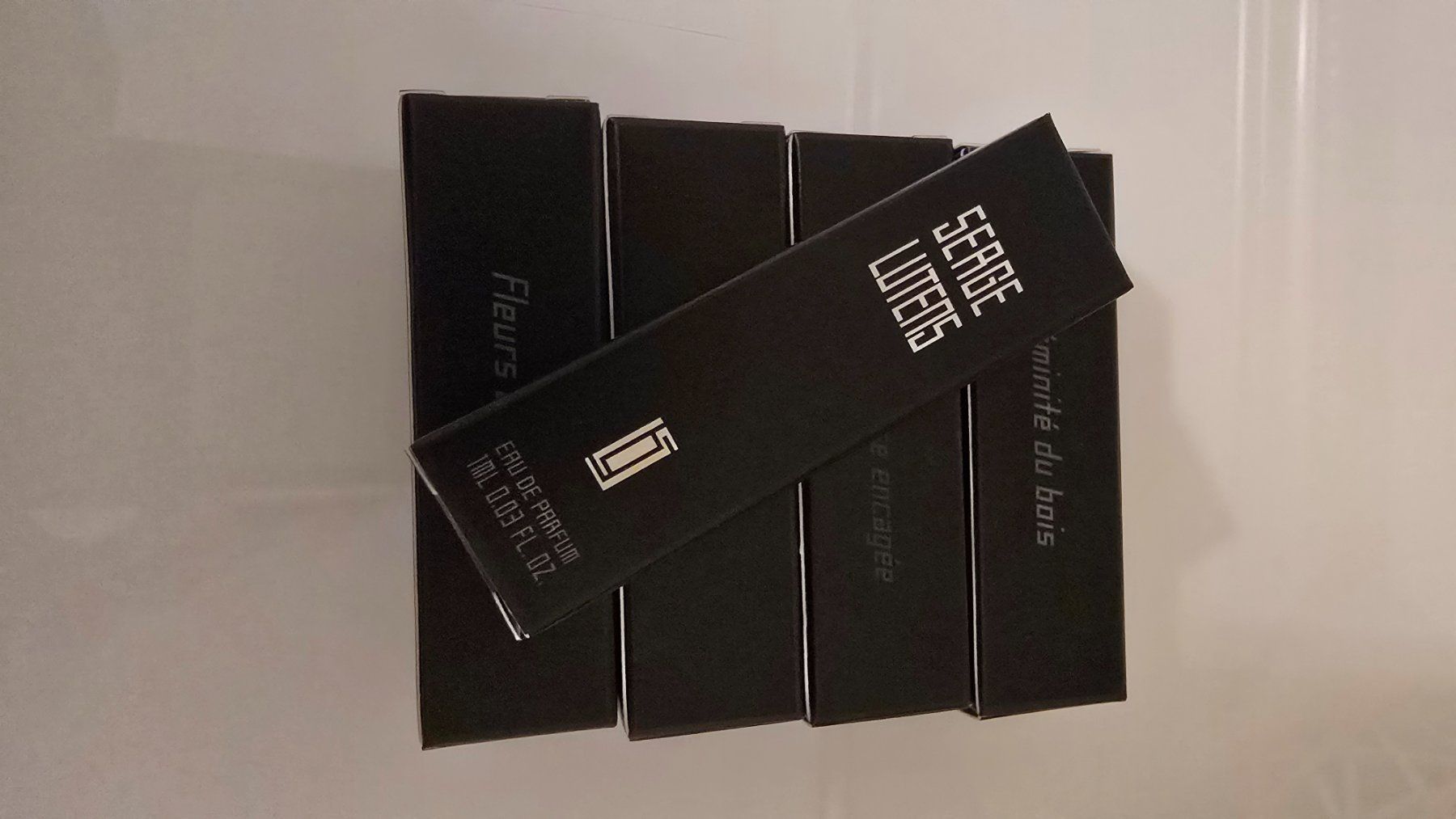 Serge Lutens Parfum & Eau de Toilette: Parfum Serge Lutens  verschiedene Düfte, neu – Neu (gemäss Beschreibung) aus wallisellen von funkelsternchen5 1