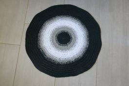 Läufer,Teppich, Untersetzer, rund ca 61cm / gehäkelt