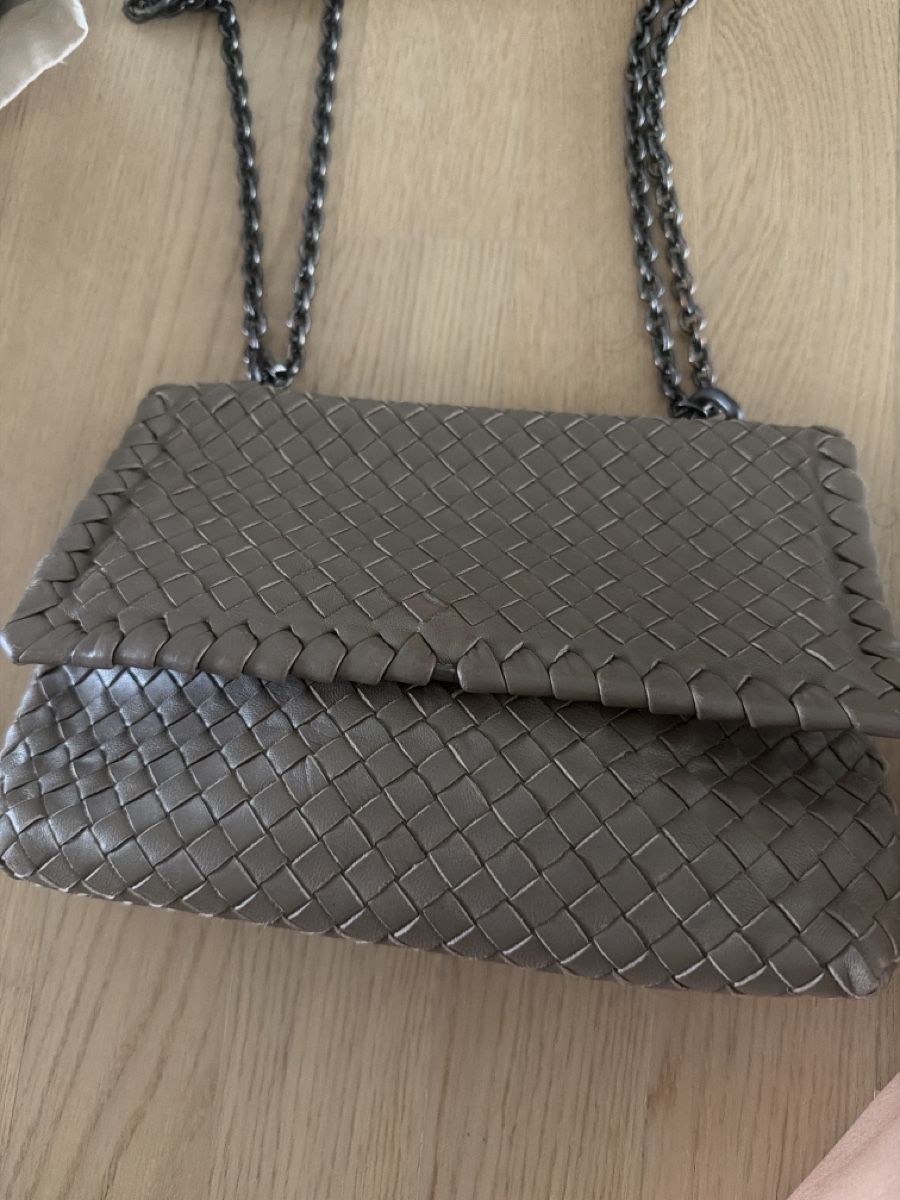 Taschen für Damen: Woven Leather Handbag with Chain Strap – Gebraucht aus Glattpark(Opfikon) von der_dh8z 2