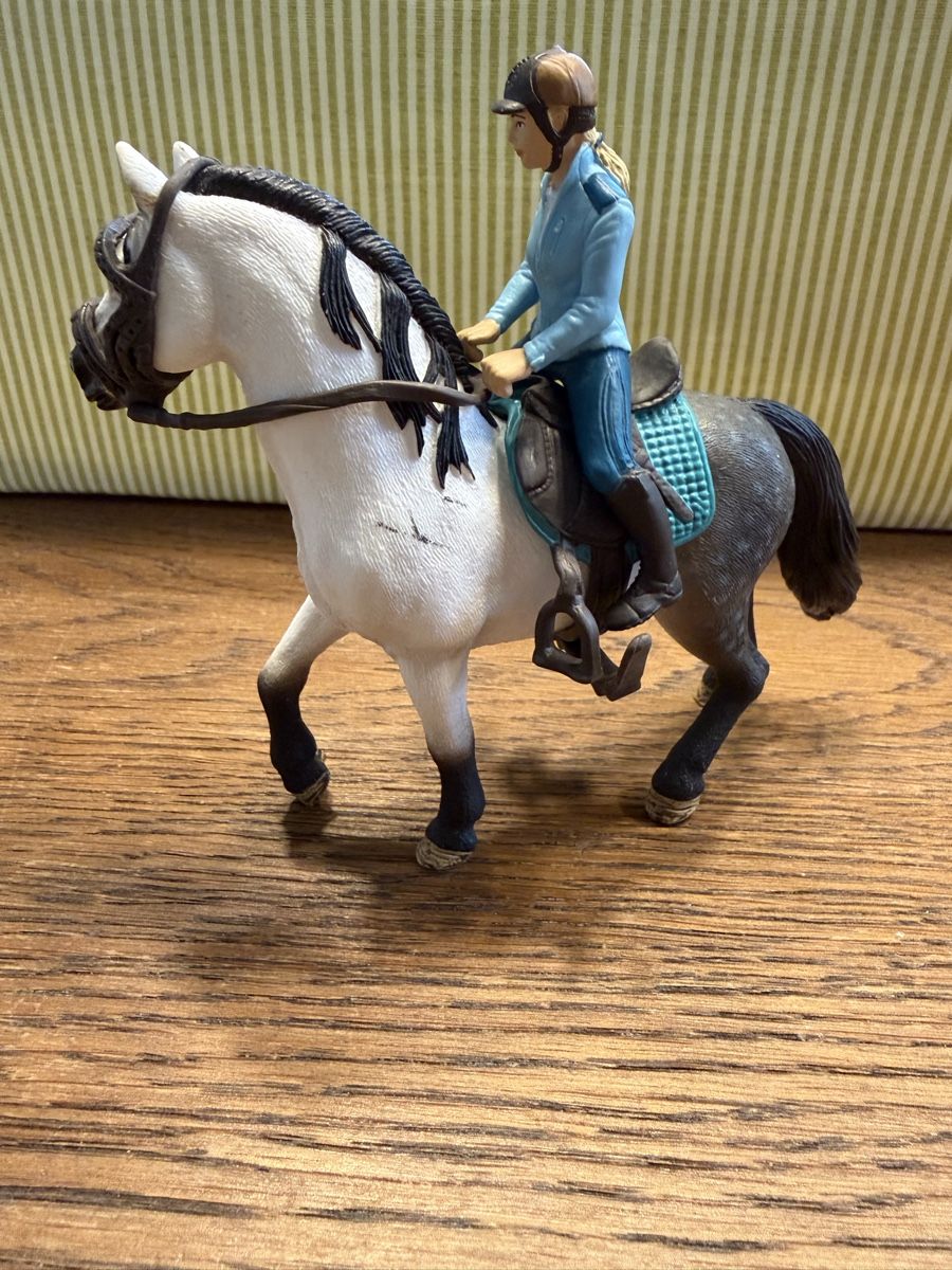 Schleich Jouets: Pferd mit Reiterin  – D'occasion à Auw par grisu81 1