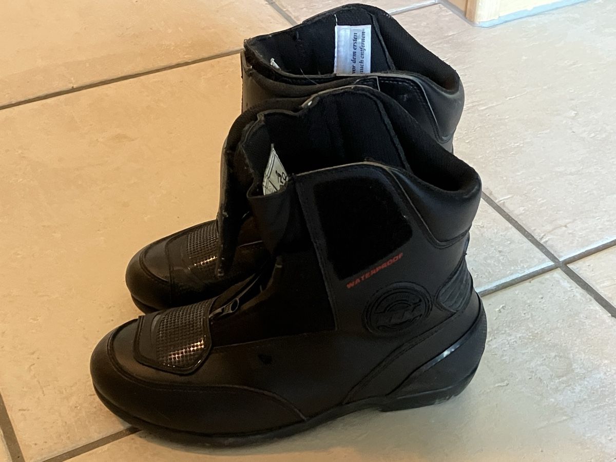 Scarpe da donna: Motorradschuhe Frauen – Usato da Samstagern venduto da zig_ylk2 1