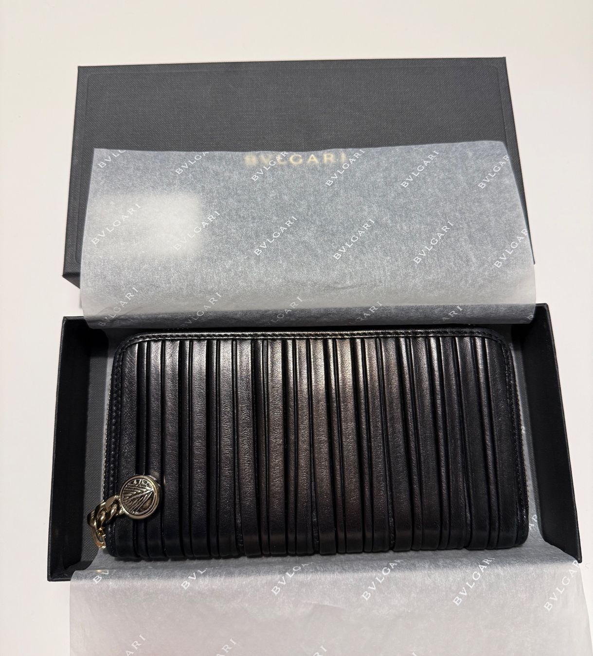 Bulgari Portemonnaies: Bulgari Pleated Leather Wallet – D'occasion à Neuchâtel par Neuch1 1