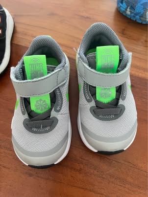 New Balance Scarpe per ragazzi: 3x Marken Baby Schuhe  – Usato da St. Gallen venduto da Emifrei 6