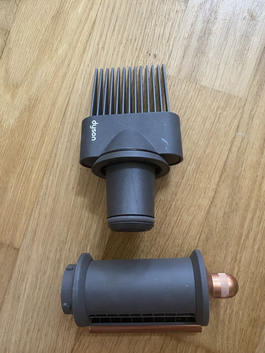 Dyson Sèche-cheveux: Dyson Airwrap WIE NEU! Complete Multi-Haarstyler – Neuf (Voir description) à Laufen par Miro11a 4