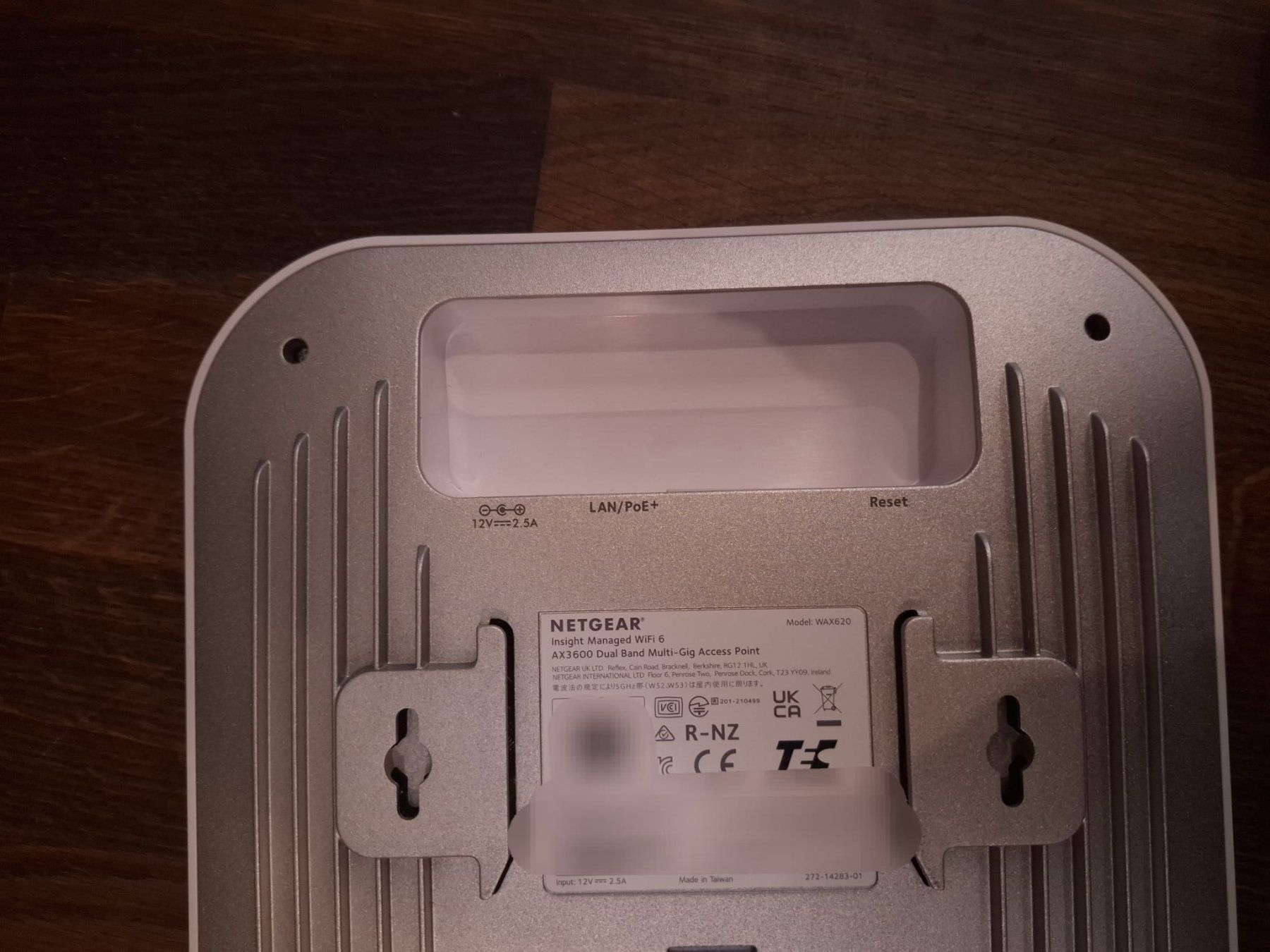 Netgear Modem & Router: Netgear WAX620 Access Point – Usato da Effretikon venduto da lichtundmusik_GmbH 2