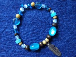 Modeschmuck/Armband mit Federanhänger