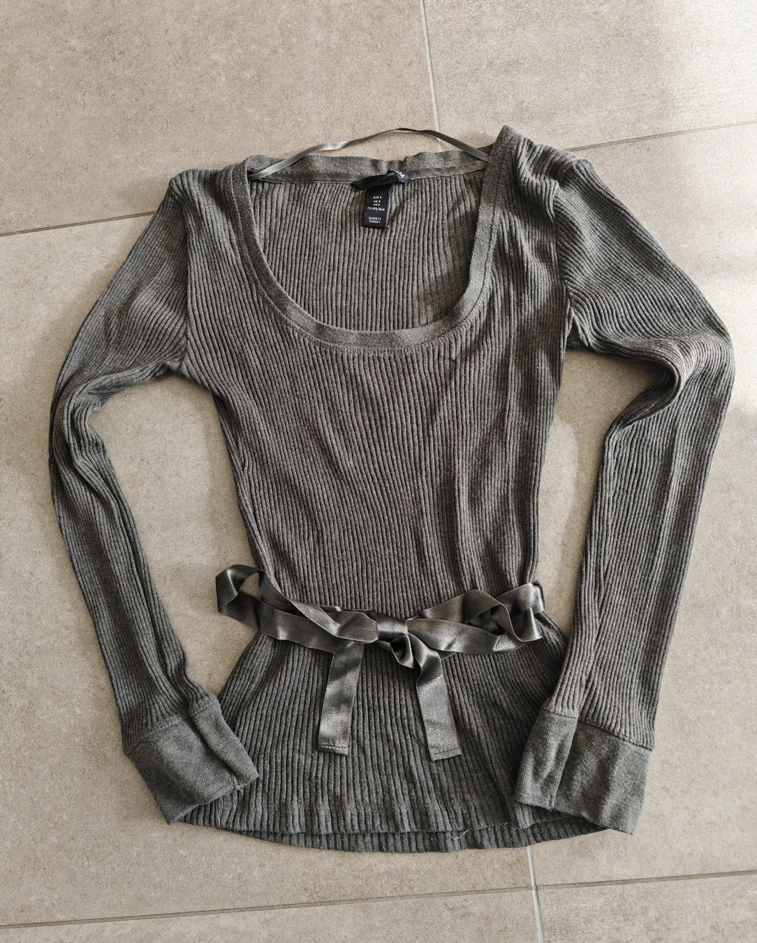 H&M Maglioni & Felpe: Pull gris H&M taille S – Usato da Longirod venduto da DigiSmart