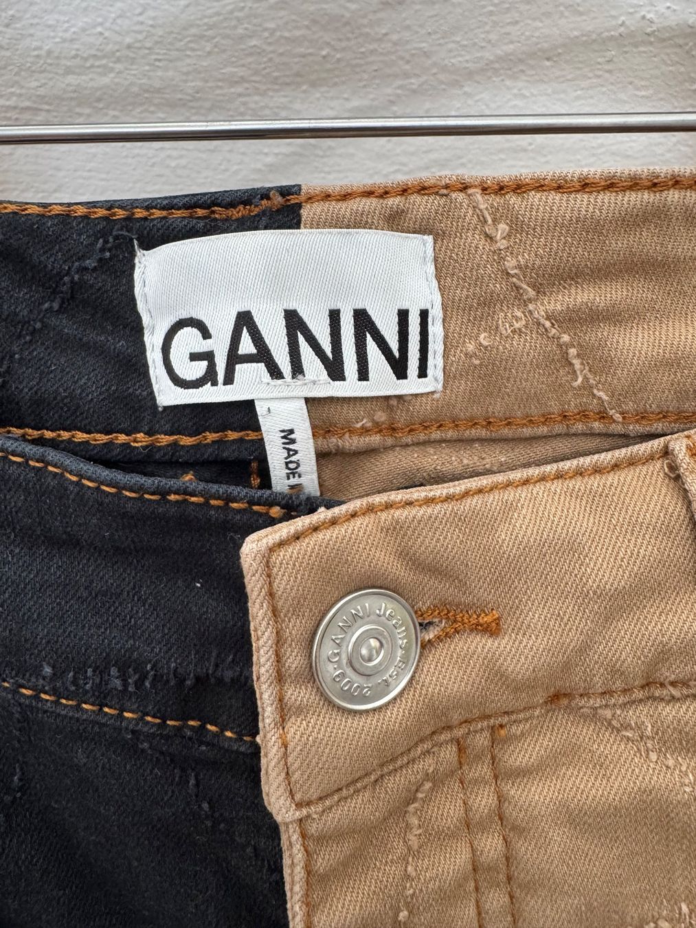 Ganni Jeans: Patchwork Denim von Ganni, Gr. 36 – Gebraucht aus Ebmatingen von LuKou 5