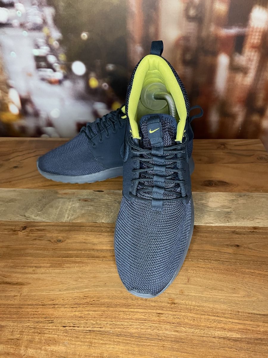 Scarpe da uomo: Nike Roshe Run Mid-Top Sneaker Gr. 42.5 – Usato da Bern venduto da Peeuee 3