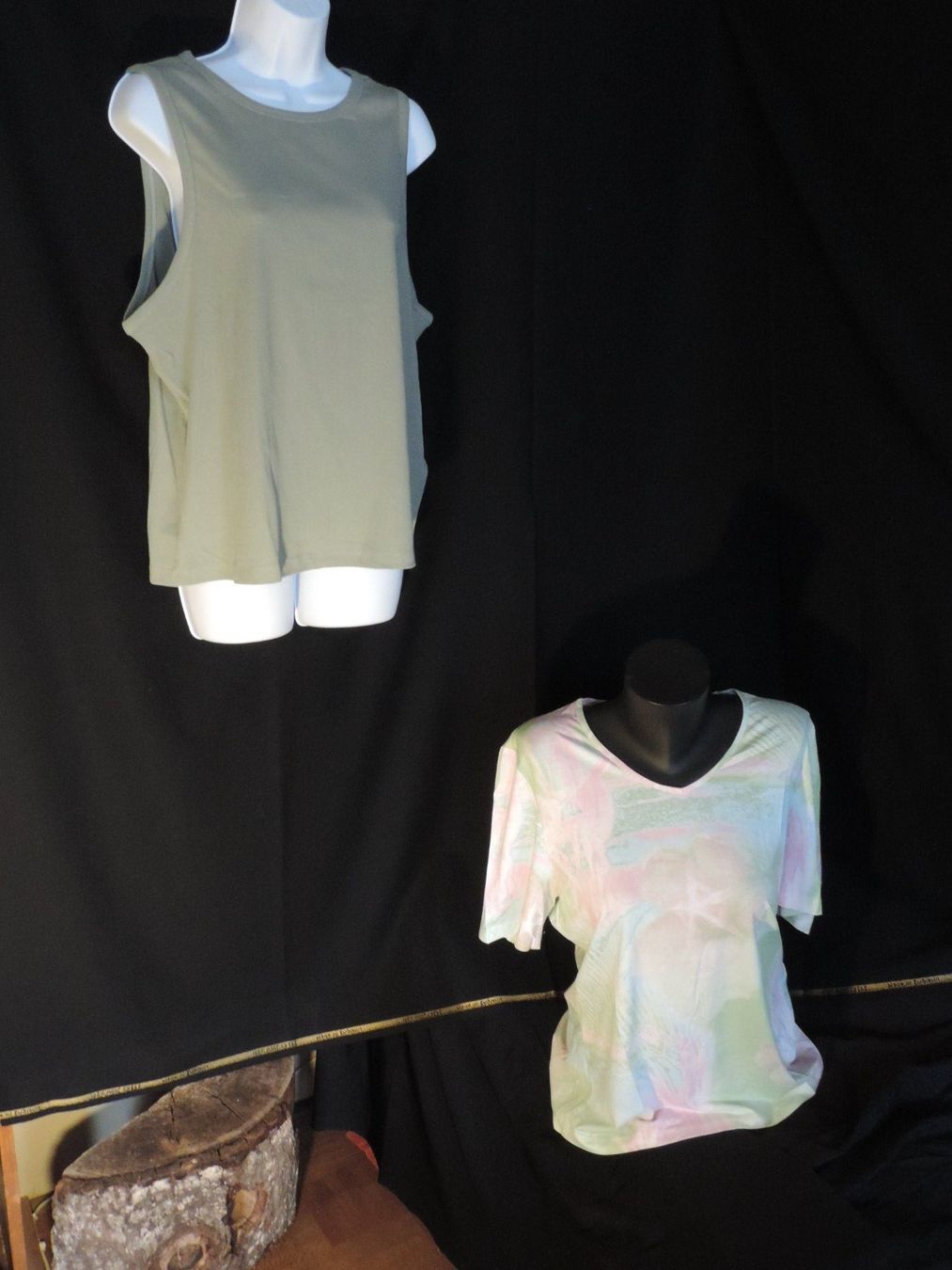 Lotti di vestiti: 2 t-shirts vert kaki et vert rose – Usato da Genève venduto da Axelle333 4