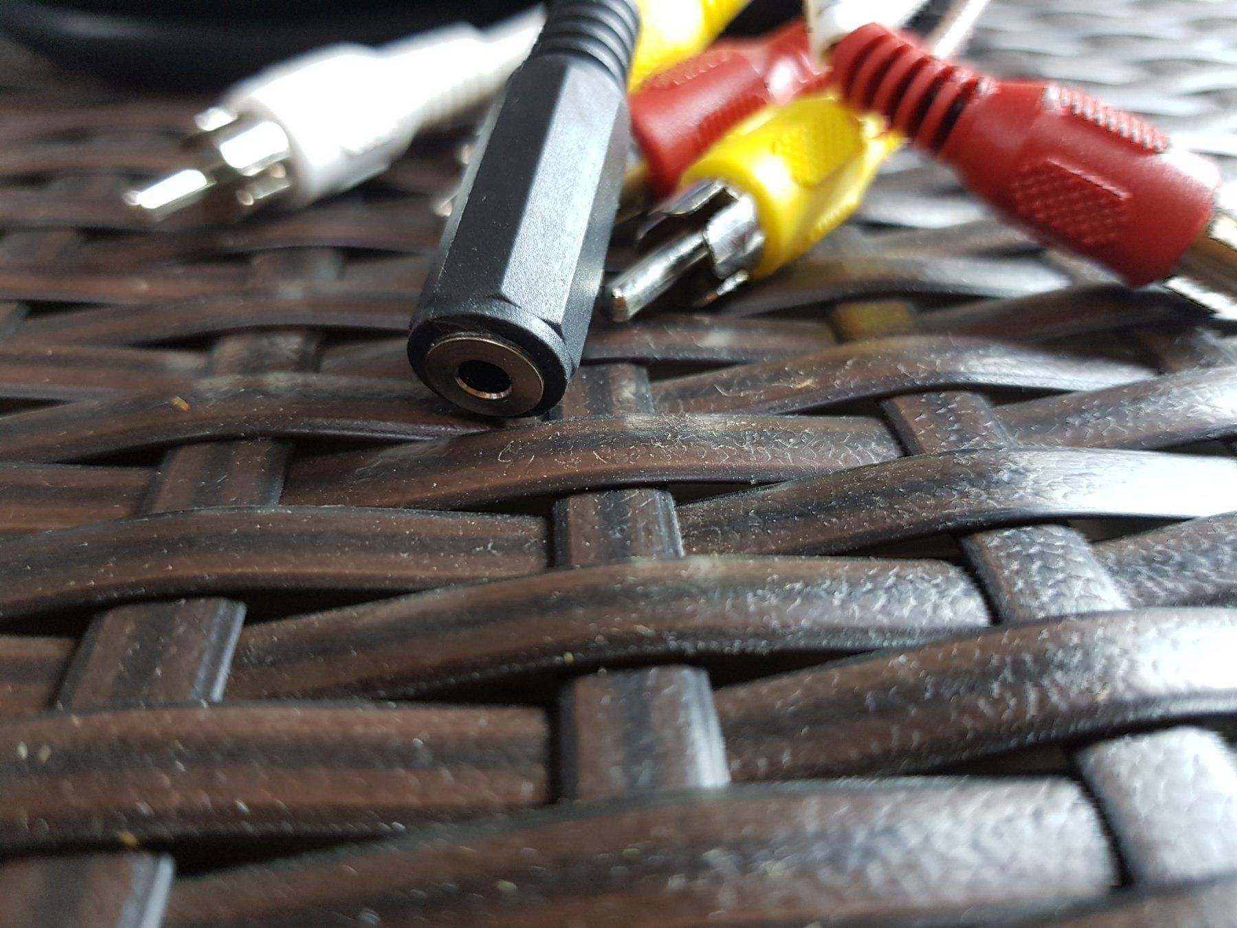 Kabel: Câble Jack 3,5 mm x RCA x Scart – Neu (gemäss Beschreibung) aus Bionnens von Meg011 1