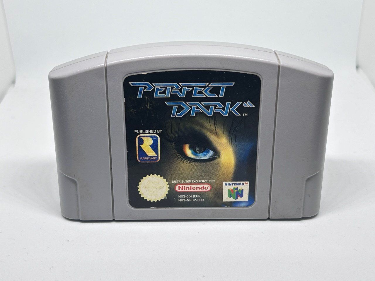 Nintendo Giochi: Perfect Dark per Nintendo 64 – Usato da Giubiasco venduto da LorisVale