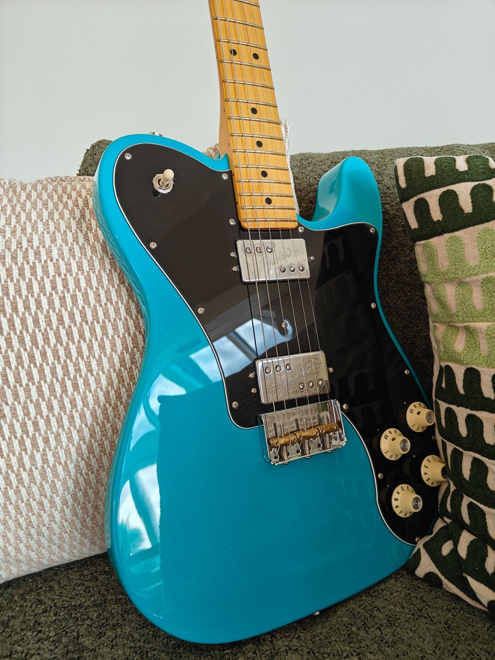 Fender Strumenti musicali: Fender American Pro II Telecaster DLX MBL – Usato da Apples venduto da Lozannois 1