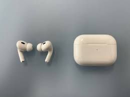 Apple Kopfhörer: AirPods Pro 1 – Gebraucht aus Chézard-St-Martin von TreasuresSuisse 2