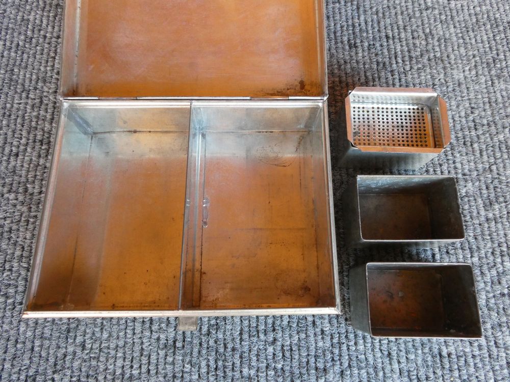 Blechbox mit Deckel und Lasche zum Abschliessen (Gebraucht) in ...