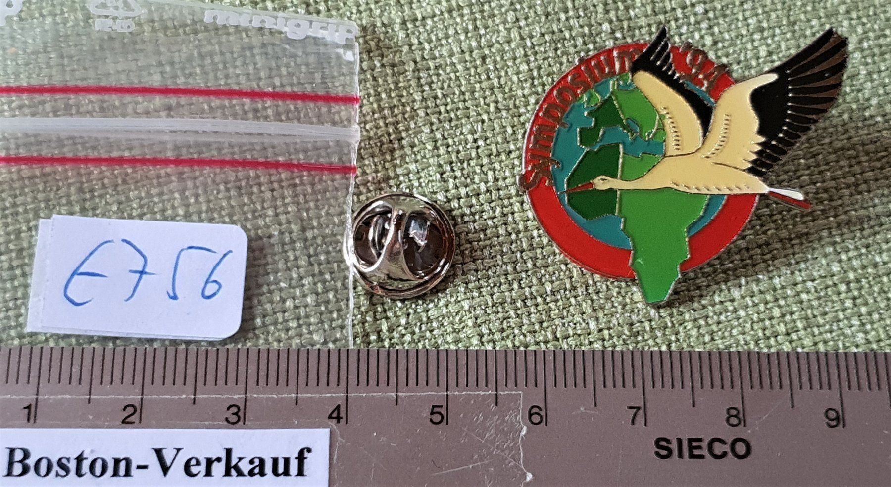 Placchette & Badge: E756 - Pin Symposium 1994 Storch – Usato da Reinach BL venduto da Boston-Verkauf 2