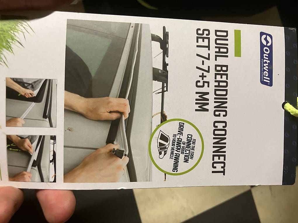Verande & Tende da sole: Vorzelt zu VW Bus Outwell – Usato da Thierachern venduto da Toysoldier 2