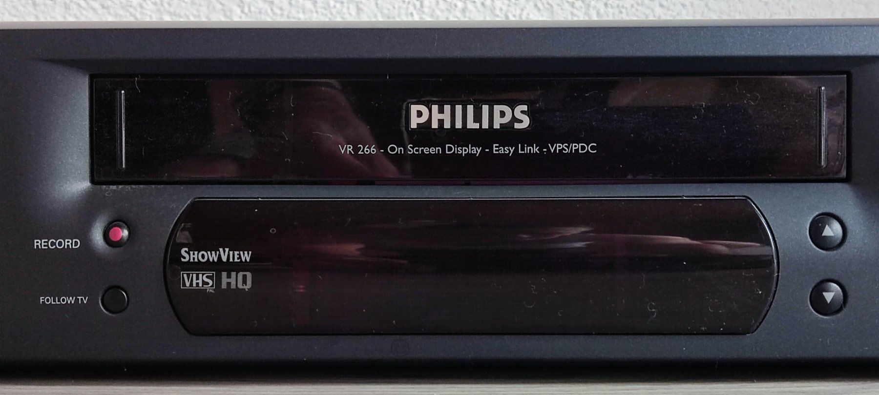 Philips Registratori: VHS Videorecorder – Usato da Grenchen venduto da Boogie10