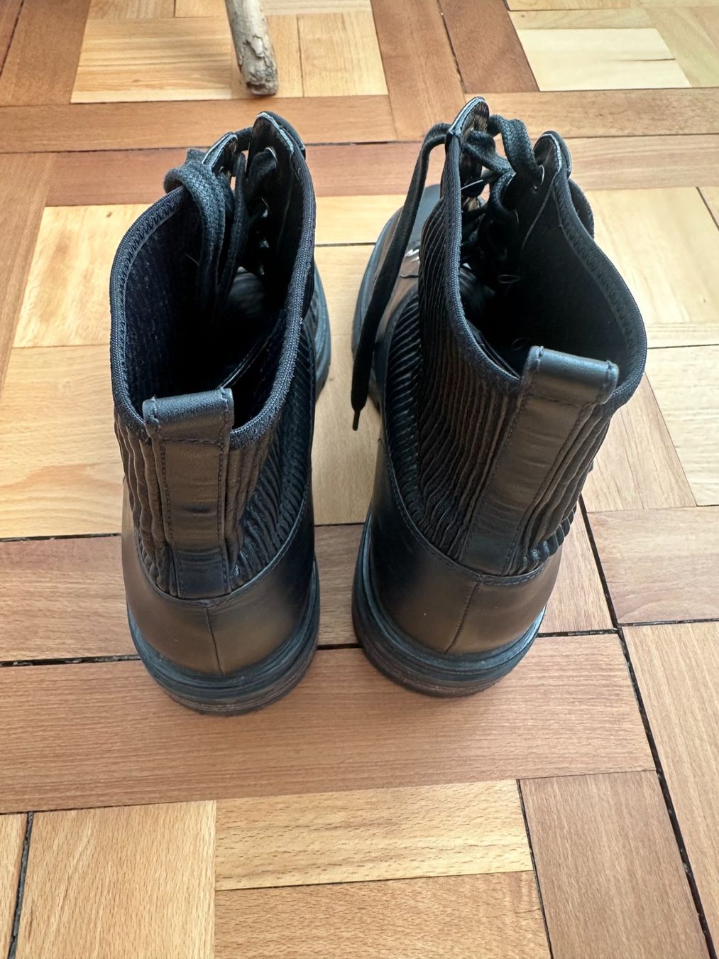 Gianvito Rossi Damenschuhe: Gianvito Rossi Leather Boots – Gebraucht aus Zürich von Haafaadjdhssjsj 3
