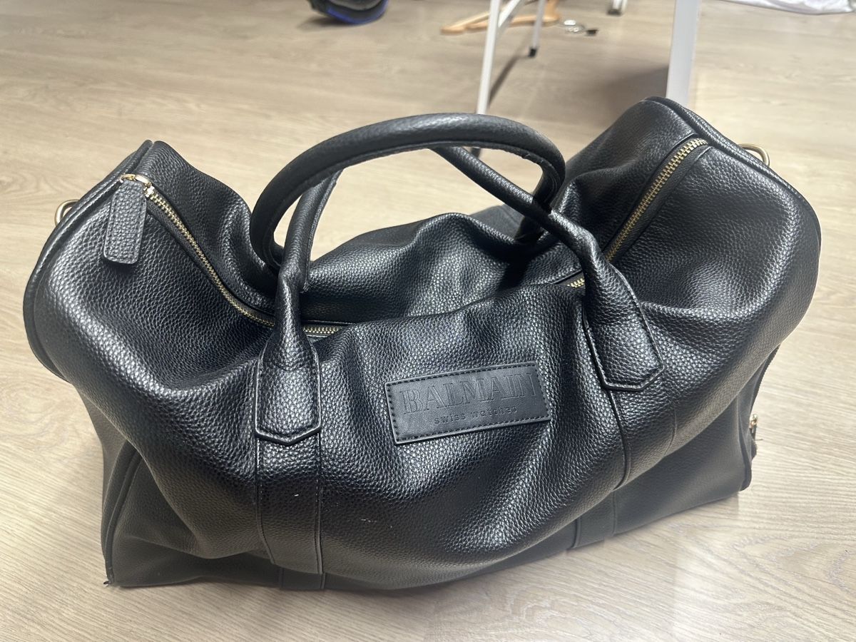 Balmain Sacs: BALMAIN black Bag – Neuf (Voir description) à St-Imier par Baptthegreat