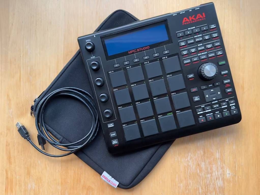 Sistema di controllo: Akai MPC Studio Black – Usato da Bern venduto da nic_z2c2