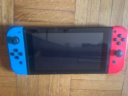 Nintendo Switch Console Rouge Bleu Bon Etat