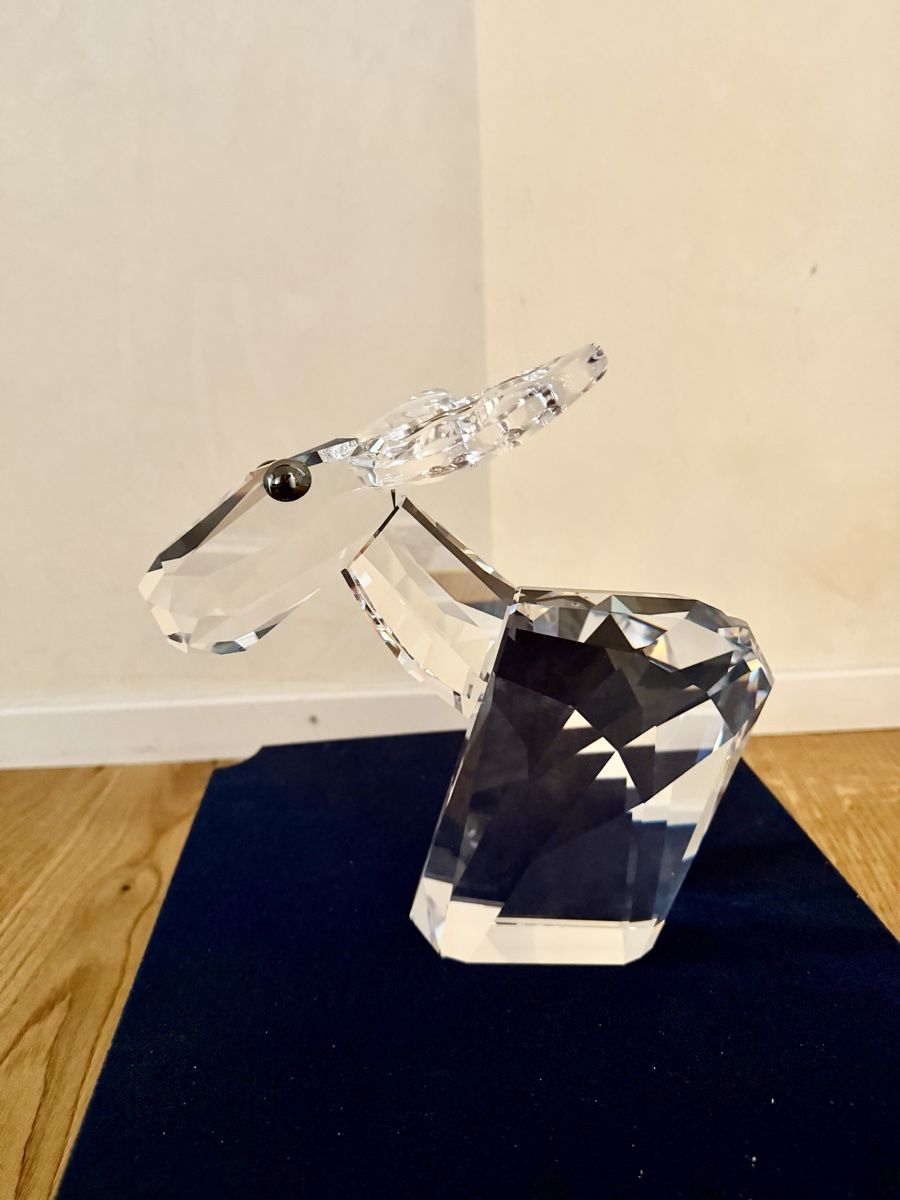 Swarovski Statuette: Swarovski Elch Figur im Originalkarton – Nuovo e nell'imballaggio originale da Unterseen venduto da ver_d8cl 1