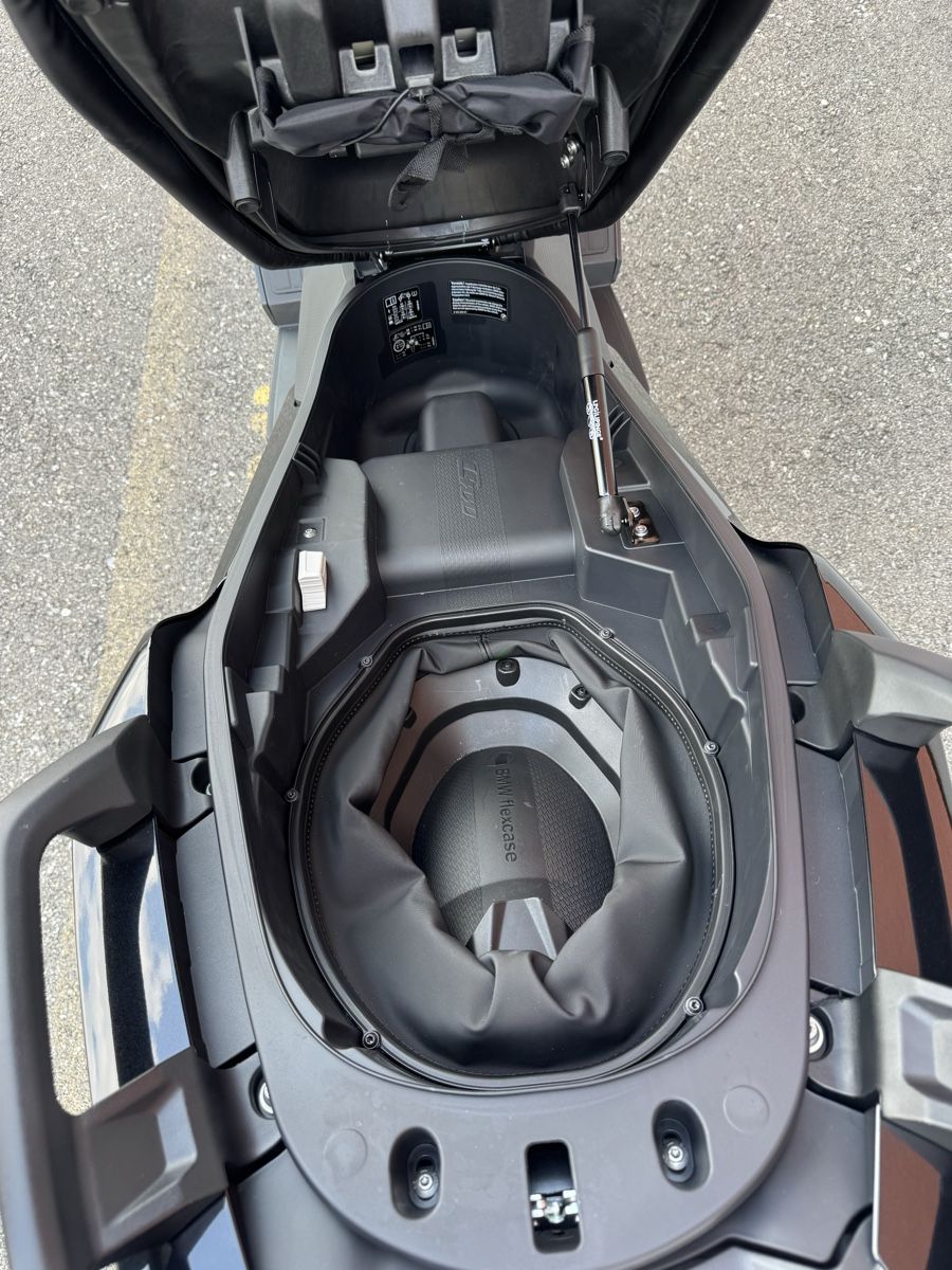 Scooter: BMW C400 GT Triple Black – Usato da Sigirino venduto da Mattia87 1