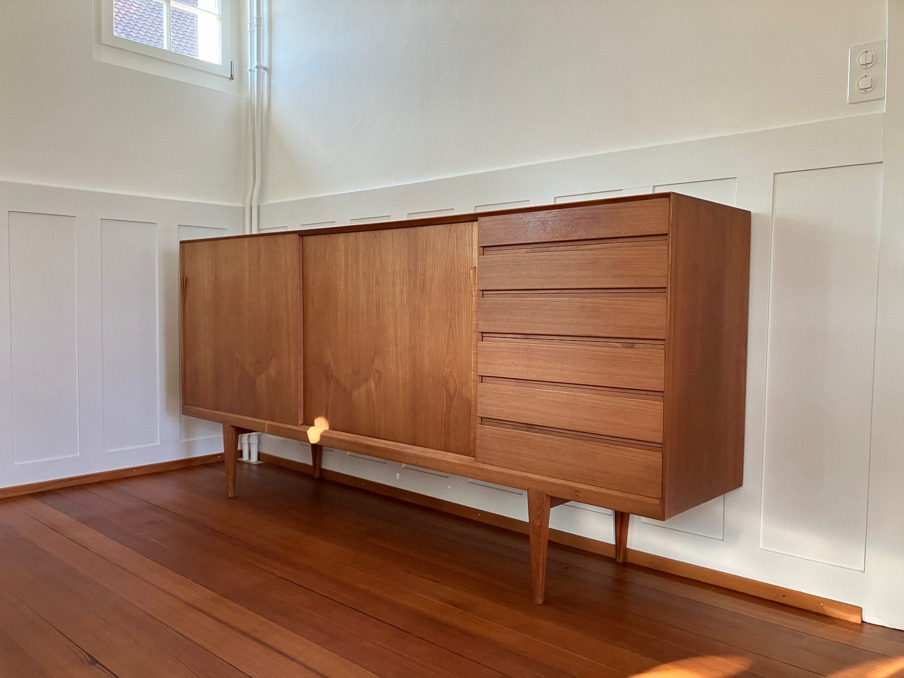 Cassettiere: Danish Teak Sideboard von Rosengren Hansen – Usato da Winterthur venduto da MartinaT