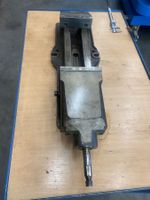 Maschinenschraubstock Auto Well gebraucht