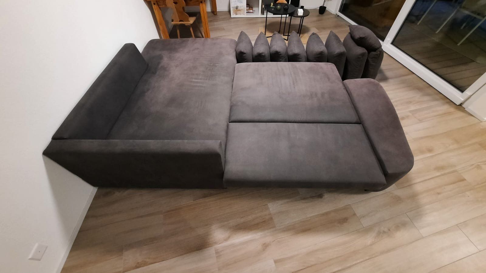 Sofas: Grand canapé d'angle – D'occasion à Riaz par bay_t9zk 4