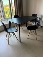 Tisch mit 4 Stühlen. DRINGEND 🚨