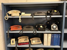 Telefon Konvolut mit verschiedenen Modellen und Marken