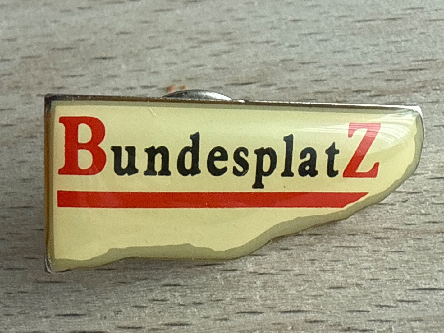 Placchette & Badge: Pin BundesplatZ – Usato da Glattbrugg venduto da Schweigmatt