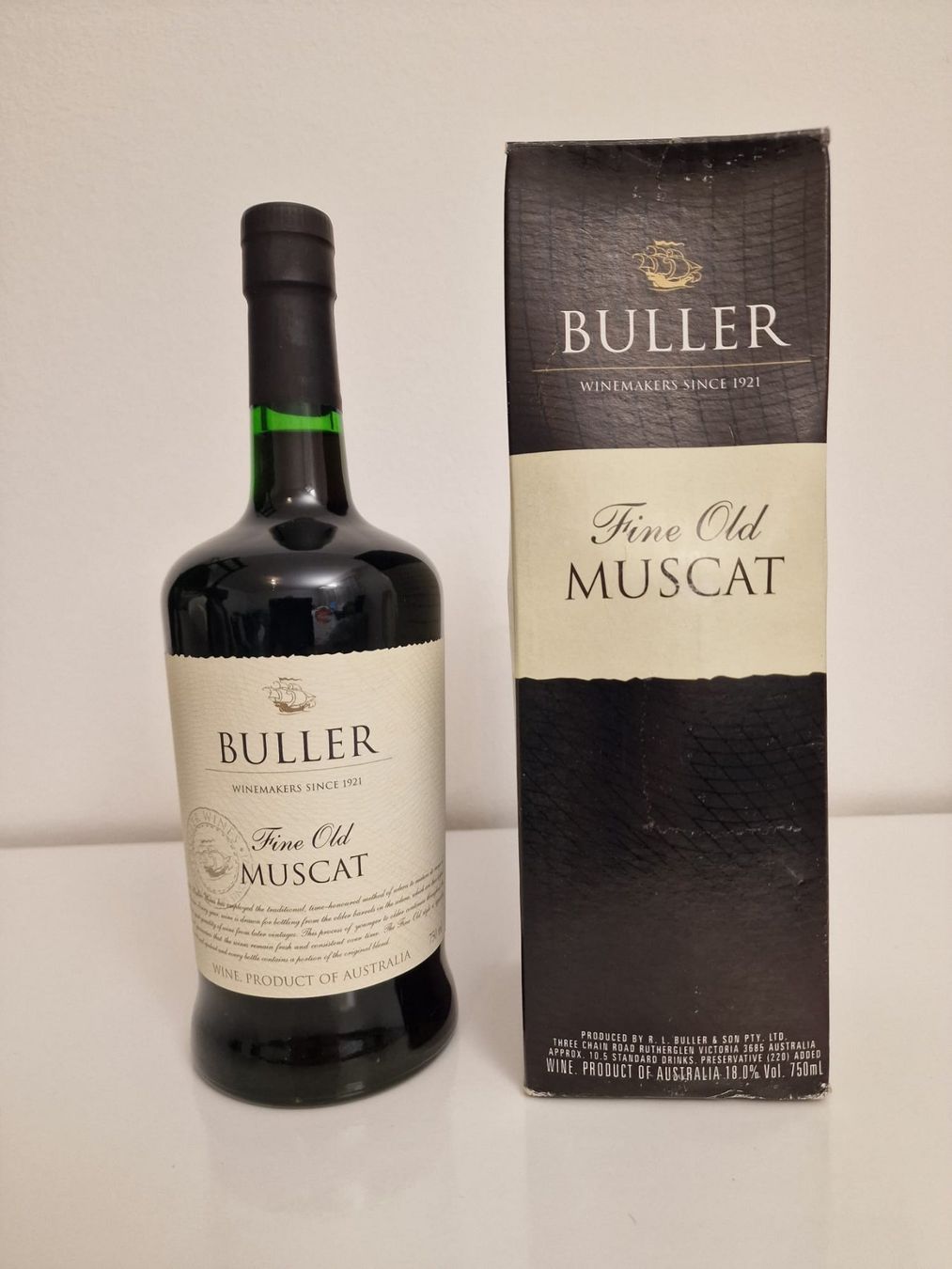 Bevande alcoliche: Buller Fine Old Muscat 0,75L – Nuovo e nell'imballaggio originale da Plaffeien venduto da Rena88